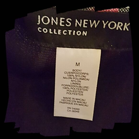 💖🖤HOT PINK, BLACK & WHITE PRINT TOP🖤💖 - Picture 7 of 8